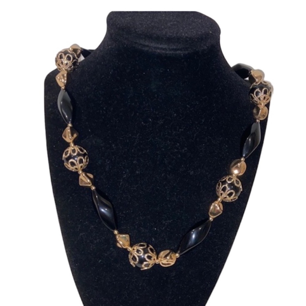 AVON Womens Bold Black and Gold Tone Beaded Costume Jewelry Necklace